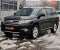Чорний Тойота Хайлендер, об'ємом двигуна 3.5 л та пробігом 256 тис. км за 16790 $, фото 1 на Automoto.ua