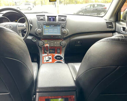 Тойота Хайлендер 2012 в Днепре (Днепропетровске) на Automoto.ua Черный Тойота Хайлендер, объемом двигателя 3.46 л и пробегом 162 тыс. км за 17500 $, фото 16 на Automoto.ua