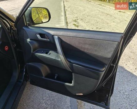 Черный Тойота Хайлендер, объемом двигателя 3.46 л и пробегом 188 тыс. км за 18000 $, фото 20 на Automoto.ua