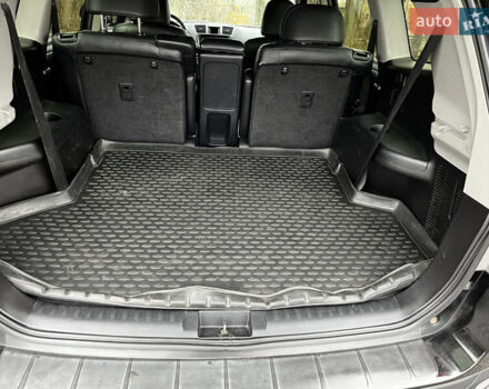 Чорний Тойота Хайлендер, об'ємом двигуна 3.46 л та пробігом 247 тис. км за 16000 $, фото 8 на Automoto.ua