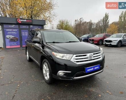 Черный Тойота Хайлендер, объемом двигателя 3.46 л и пробегом 214 тыс. км за 19200 $, фото 2 на Automoto.ua