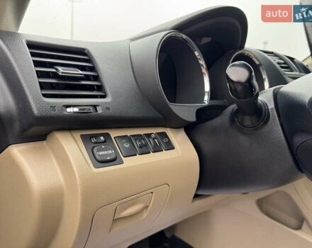 Черный Тойота Хайлендер, объемом двигателя 3.46 л и пробегом 214 тыс. км за 19200 $, фото 10 на Automoto.ua