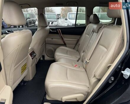 Черный Тойота Хайлендер, объемом двигателя 3.46 л и пробегом 214 тыс. км за 19200 $, фото 14 на Automoto.ua