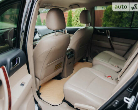 Чорний Тойота Хайлендер, об'ємом двигуна 3.46 л та пробігом 207 тис. км за 21900 $, фото 19 на Automoto.ua