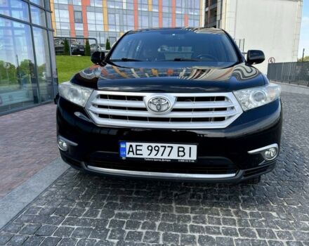 Черный Тойота Хайлендер, объемом двигателя 3.5 л и пробегом 214 тыс. км за 17999 $, фото 6 на Automoto.ua