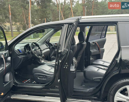 Чорний Тойота Хайлендер, об'ємом двигуна 3.46 л та пробігом 165 тис. км за 15555 $, фото 100 на Automoto.ua