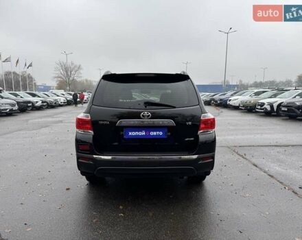 Черный Тойота Хайлендер, объемом двигателя 3.46 л и пробегом 214 тыс. км за 19200 $, фото 5 на Automoto.ua