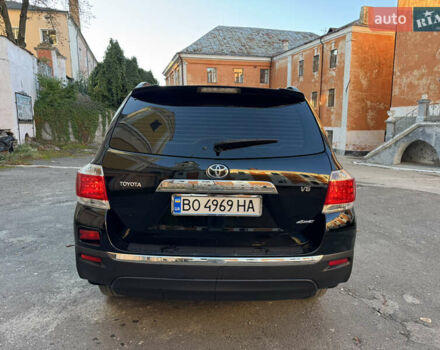 Черный Тойота Хайлендер, объемом двигателя 3.46 л и пробегом 308 тыс. км за 16400 $, фото 5 на Automoto.ua