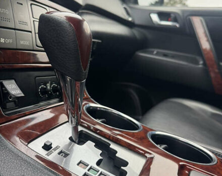 Чорний Тойота Хайлендер, об'ємом двигуна 3.46 л та пробігом 165 тис. км за 15555 $, фото 42 на Automoto.ua