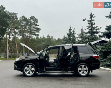 Чорний Тойота Хайлендер, об'ємом двигуна 3.46 л та пробігом 165 тис. км за 15555 $, фото 37 на Automoto.ua