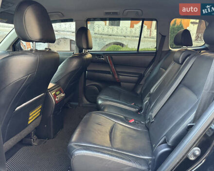 Чорний Тойота Хайлендер, об'ємом двигуна 3.46 л та пробігом 308 тис. км за 17800 $, фото 14 на Automoto.ua
