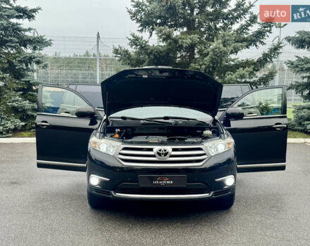 Чорний Тойота Хайлендер, об'ємом двигуна 3.46 л та пробігом 165 тис. км за 15555 $, фото 34 на Automoto.ua