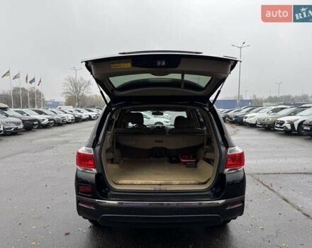 Черный Тойота Хайлендер, объемом двигателя 3.46 л и пробегом 214 тыс. км за 19200 $, фото 8 на Automoto.ua