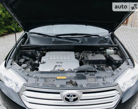 Чорний Тойота Хайлендер, об'ємом двигуна 3.46 л та пробігом 207 тис. км за 21900 $, фото 25 на Automoto.ua