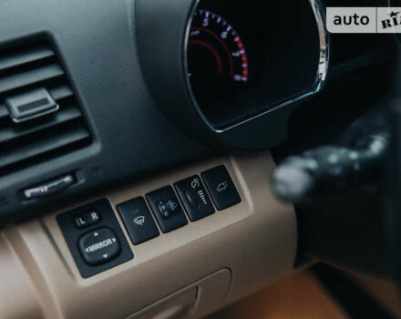 Чорний Тойота Хайлендер, об'ємом двигуна 3.46 л та пробігом 207 тис. км за 21900 $, фото 11 на Automoto.ua