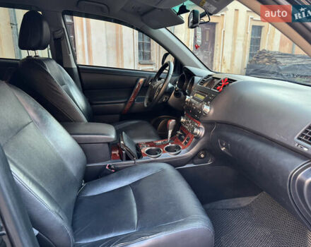 Черный Тойота Хайлендер, объемом двигателя 3.46 л и пробегом 308 тыс. км за 16400 $, фото 19 на Automoto.ua