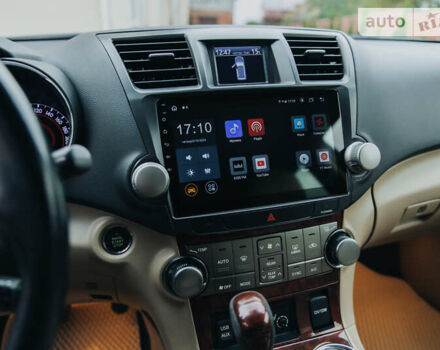 Чорний Тойота Хайлендер, об'ємом двигуна 3.46 л та пробігом 207 тис. км за 21900 $, фото 16 на Automoto.ua