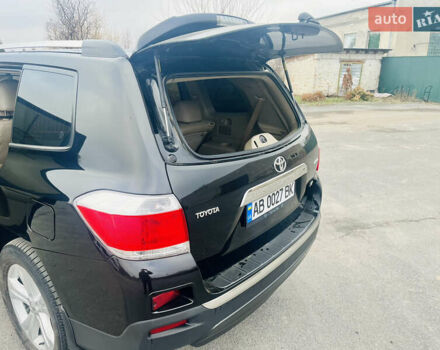 Чорний Тойота Хайлендер, об'ємом двигуна 3.5 л та пробігом 230 тис. км за 18000 $, фото 21 на Automoto.ua