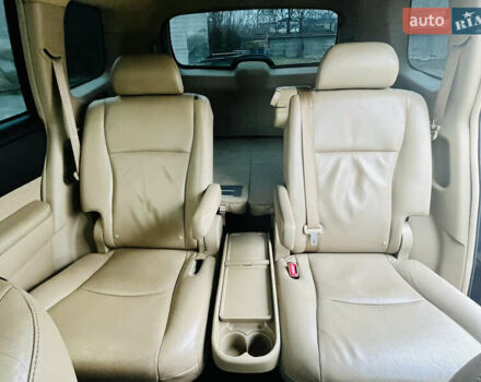 Чорний Тойота Хайлендер, об'ємом двигуна 3.5 л та пробігом 230 тис. км за 18000 $, фото 15 на Automoto.ua