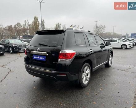 Черный Тойота Хайлендер, объемом двигателя 3.46 л и пробегом 214 тыс. км за 19200 $, фото 4 на Automoto.ua