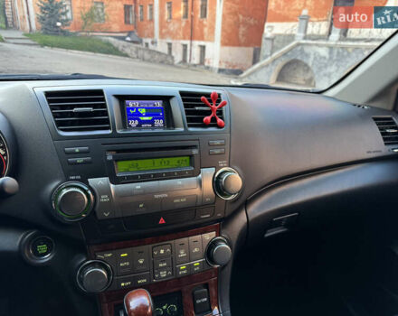 Чорний Тойота Хайлендер, об'ємом двигуна 3.46 л та пробігом 308 тис. км за 17800 $, фото 25 на Automoto.ua
