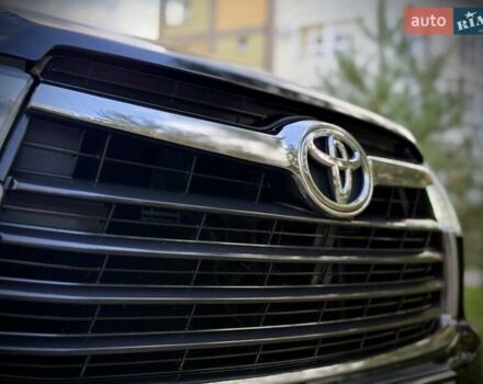 Чорний Тойота Хайлендер, об'ємом двигуна 2.67 л та пробігом 280 тис. км за 18999 $, фото 4 на Automoto.ua
