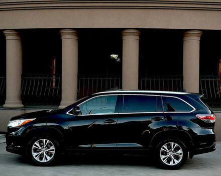 Черный Тойота Хайлендер, объемом двигателя 3.46 л и пробегом 108 тыс. км за 22300 $, фото 4 на Automoto.ua