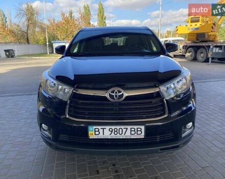 Черный Тойота Хайлендер, объемом двигателя 3.5 л и пробегом 233 тыс. км за 22000 $, фото 2 на Automoto.ua
