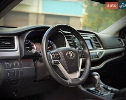 Чорний Тойота Хайлендер, об'ємом двигуна 2.67 л та пробігом 280 тис. км за 18999 $, фото 21 на Automoto.ua