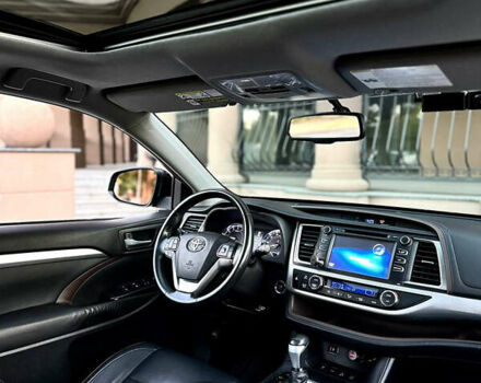 Черный Тойота Хайлендер, объемом двигателя 3.46 л и пробегом 108 тыс. км за 22300 $, фото 10 на Automoto.ua