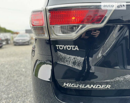 Чорний Тойота Хайлендер, об'ємом двигуна 2.7 л та пробігом 180 тис. км за 20999 $, фото 10 на Automoto.ua