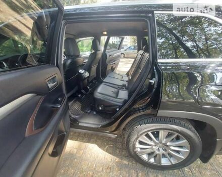 Чорний Тойота Хайлендер, об'ємом двигуна 3.55 л та пробігом 185 тис. км за 23200 $, фото 31 на Automoto.ua