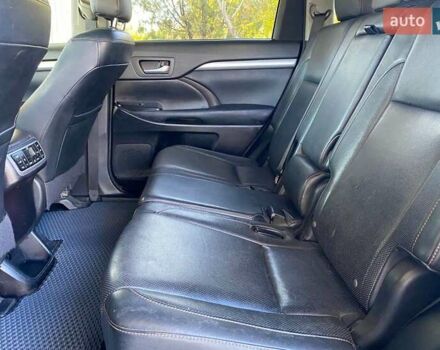 Черный Тойота Хайлендер, объемом двигателя 3.5 л и пробегом 233 тыс. км за 22000 $, фото 19 на Automoto.ua