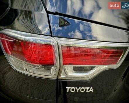 Чорний Тойота Хайлендер, об'ємом двигуна 2.67 л та пробігом 280 тис. км за 18999 $, фото 14 на Automoto.ua