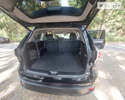 Чорний Тойота Хайлендер, об'ємом двигуна 3.55 л та пробігом 185 тис. км за 23200 $, фото 32 на Automoto.ua