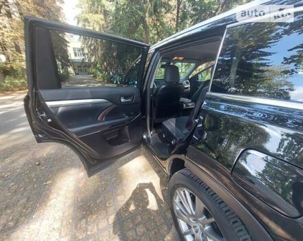 Чорний Тойота Хайлендер, об'ємом двигуна 3.55 л та пробігом 185 тис. км за 23200 $, фото 35 на Automoto.ua