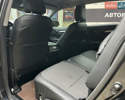 Чорний Тойота Хайлендер, об'ємом двигуна 2.67 л та пробігом 195 тис. км за 16999 $, фото 20 на Automoto.ua