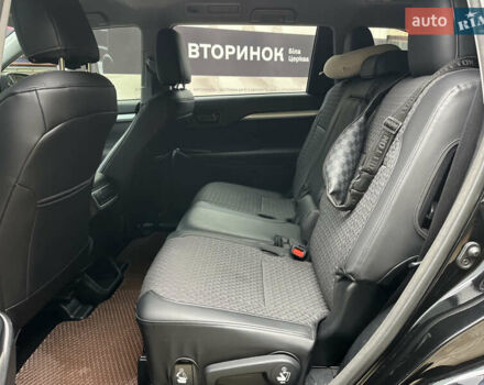 Чорний Тойота Хайлендер, об'ємом двигуна 2.67 л та пробігом 195 тис. км за 16999 $, фото 21 на Automoto.ua