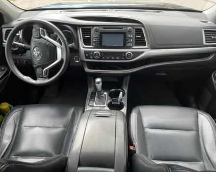 Черный Тойота Хайлендер, объемом двигателя 2.7 л и пробегом 216 тыс. км за 19999 $, фото 7 на Automoto.ua