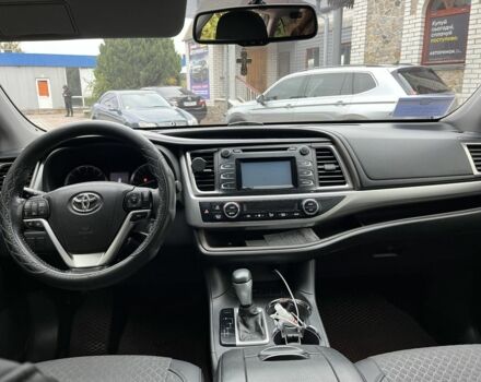 Чорний Тойота Хайлендер, об'ємом двигуна 2.7 л та пробігом 195 тис. км за 16999 $, фото 22 на Automoto.ua