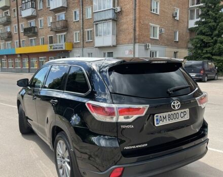 Черный Тойота Хайлендер, объемом двигателя 2.7 л и пробегом 216 тыс. км за 19999 $, фото 3 на Automoto.ua