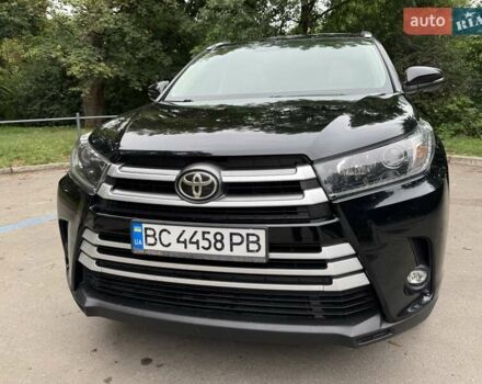 Черный Тойота Хайлендер, объемом двигателя 3.5 л и пробегом 180 тыс. км за 23500 $, фото 5 на Automoto.ua