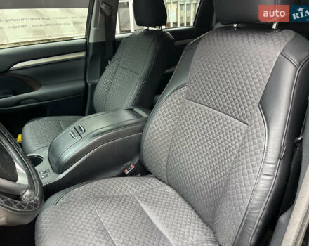 Чорний Тойота Хайлендер, об'ємом двигуна 2.67 л та пробігом 195 тис. км за 16999 $, фото 14 на Automoto.ua