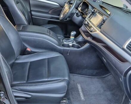 Черный Тойота Хайлендер, объемом двигателя 3.46 л и пробегом 98 тыс. км за 27000 $, фото 10 на Automoto.ua