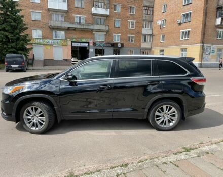 Черный Тойота Хайлендер, объемом двигателя 2.7 л и пробегом 216 тыс. км за 19999 $, фото 2 на Automoto.ua