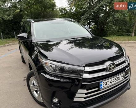 Черный Тойота Хайлендер, объемом двигателя 3.5 л и пробегом 180 тыс. км за 23500 $, фото 2 на Automoto.ua