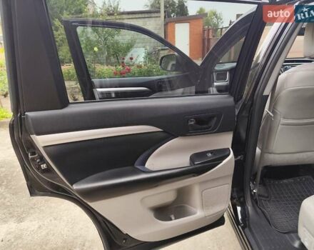 Тойота Хайлендер 2015 в Днепре (Днепропетровске) на Automoto.ua Черный Тойота Хайлендер, объемом двигателя 2.7 л и пробегом 248 тыс. км за 18000 $, фото 12 на Automoto.ua