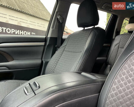 Чорний Тойота Хайлендер, об'ємом двигуна 2.67 л та пробігом 195 тис. км за 16999 $, фото 18 на Automoto.ua