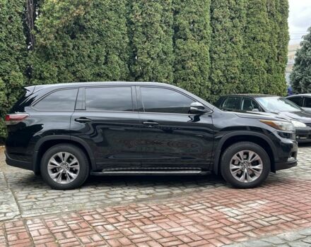 Чорний Тойота Хайлендер, об'ємом двигуна 2.7 л та пробігом 195 тис. км за 16999 $, фото 2 на Automoto.ua
