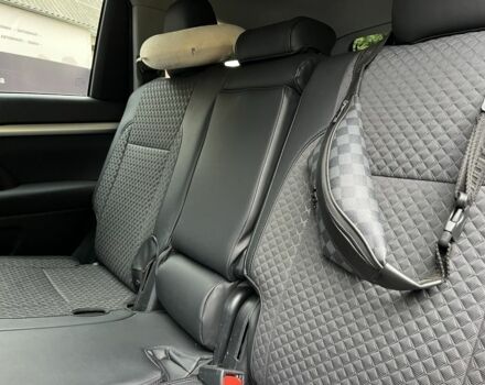 Чорний Тойота Хайлендер, об'ємом двигуна 2.7 л та пробігом 195 тис. км за 16999 $, фото 21 на Automoto.ua